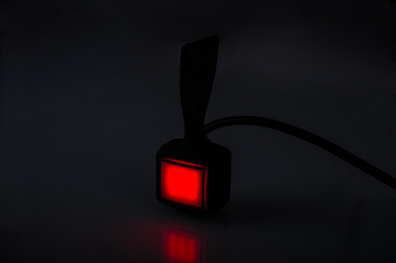 LED breedtelamp rechts rood-wit 12-24v 25cm kabel-MB-4902RW-7