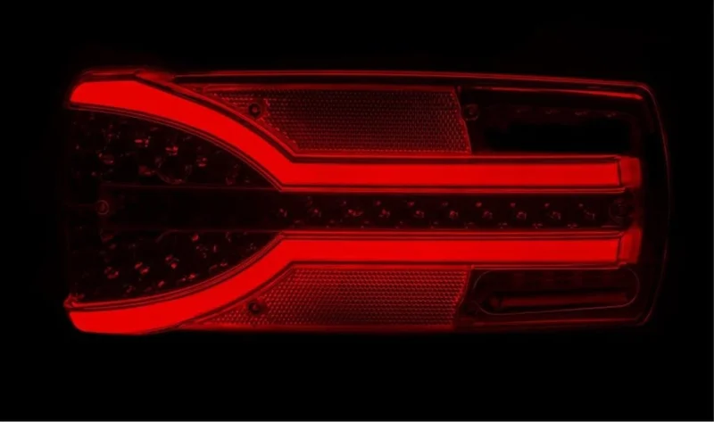 Links | LED achterlicht dynamisch knipperlicht | 12-24v | 7-PIN AMP connector | V14C7-901B7-V14C7-901B7-5